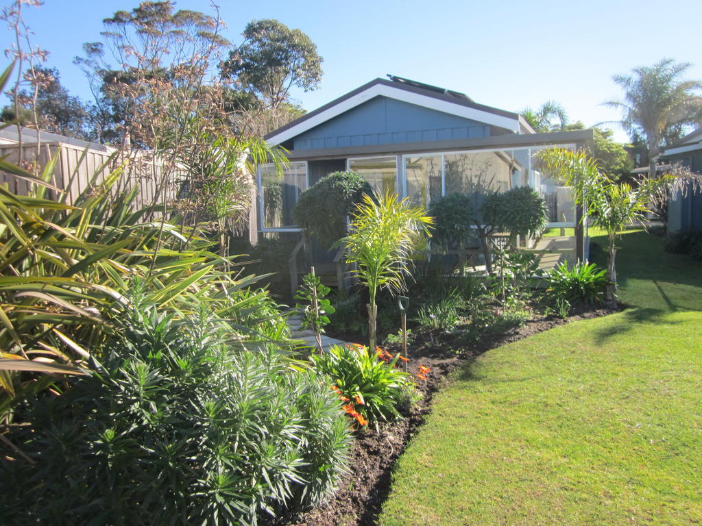 Lakes Entrance Waterfront Cottages With King Beds Esterno foto