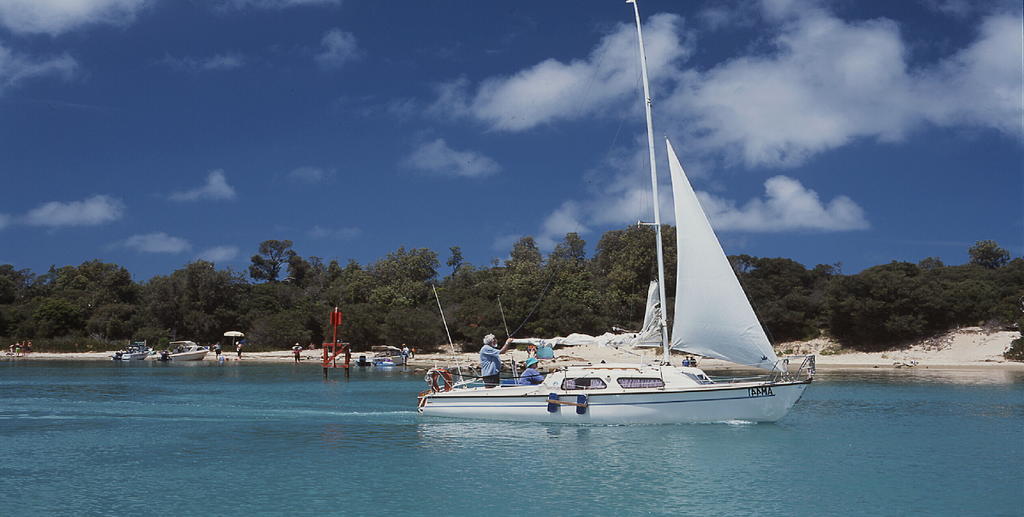 Lakes Entrance Waterfront Cottages With King Beds Esterno foto