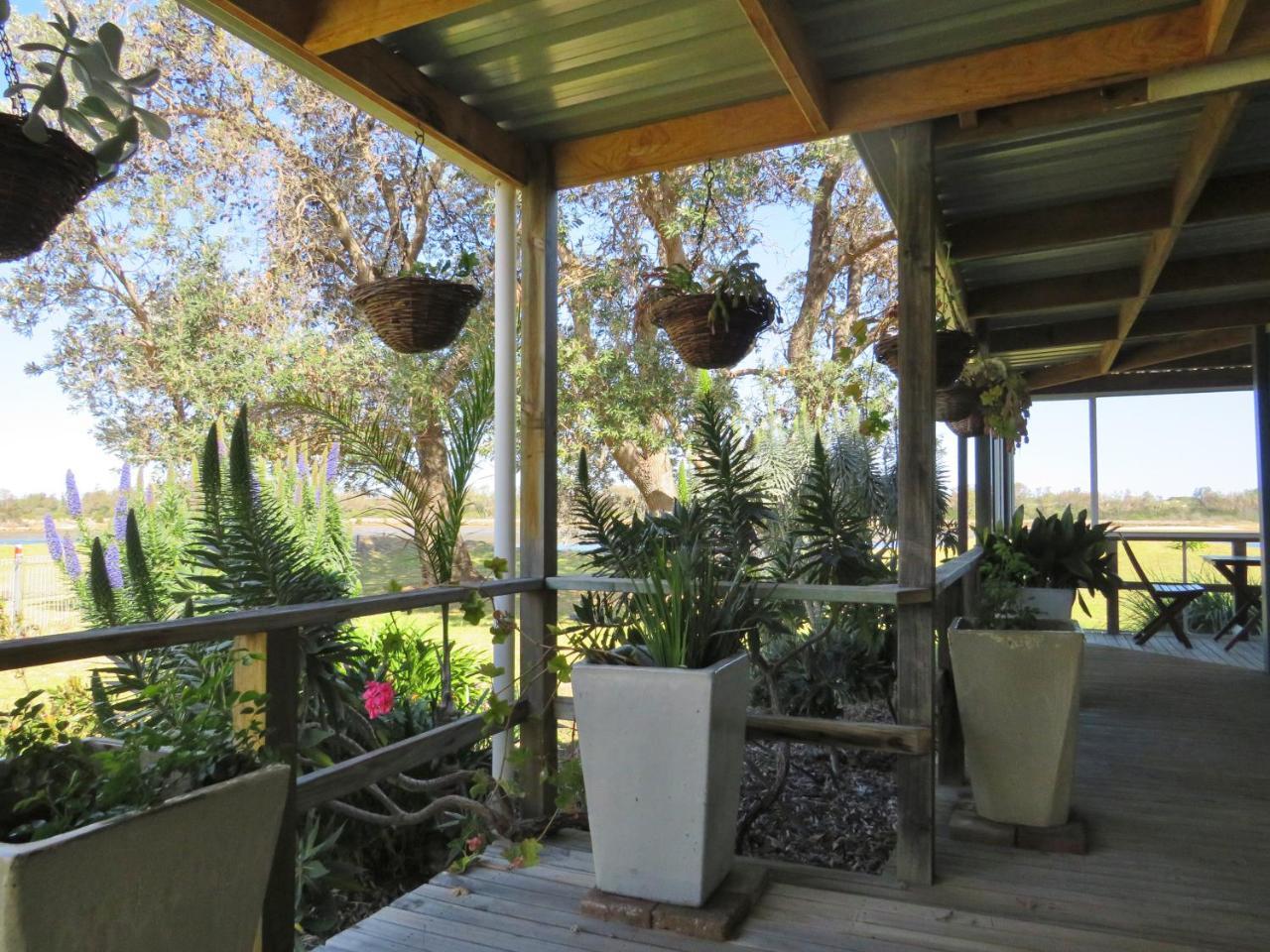 Lakes Entrance Waterfront Cottages With King Beds Esterno foto