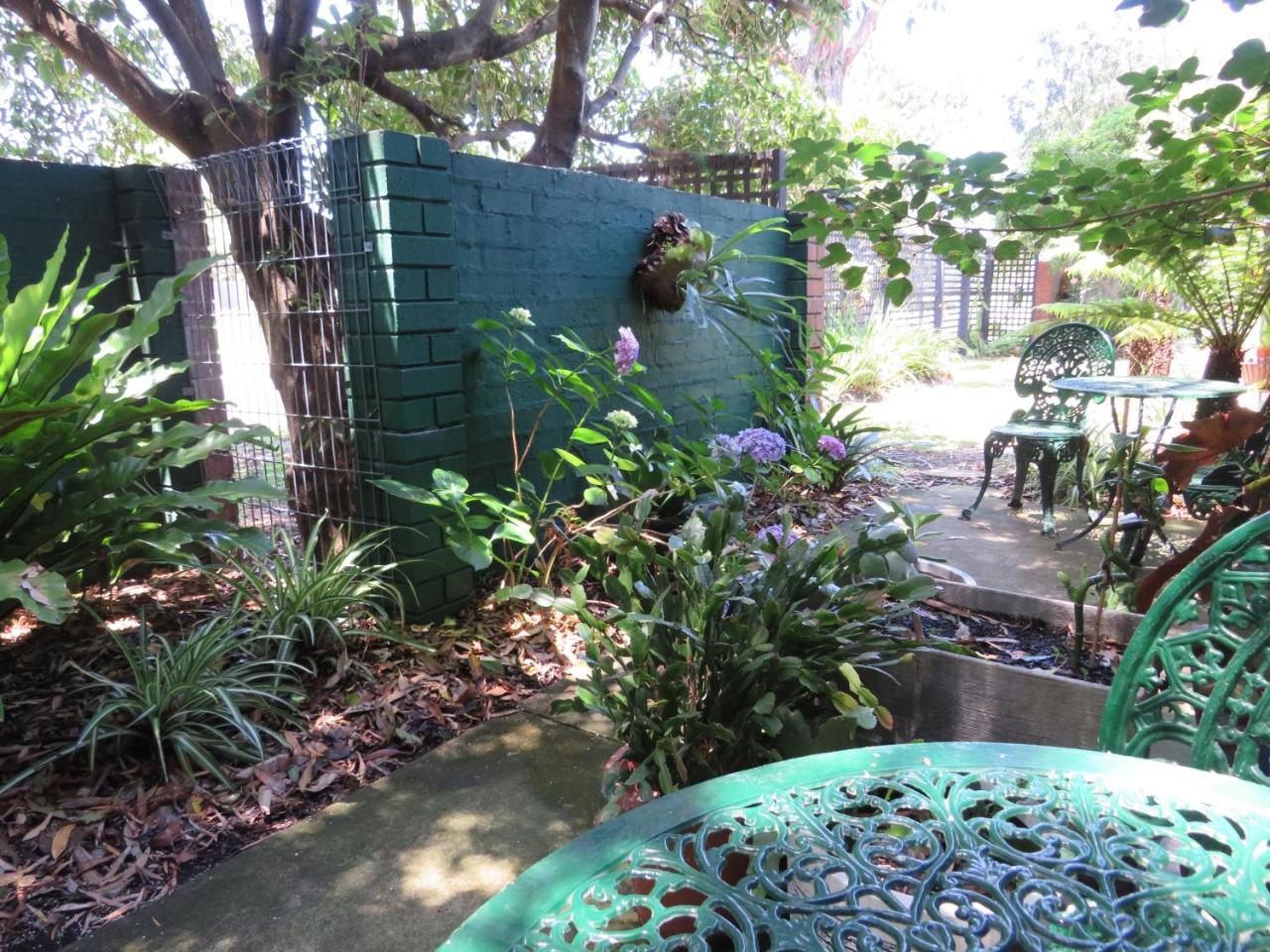 Lakes Entrance Waterfront Cottages With King Beds Esterno foto