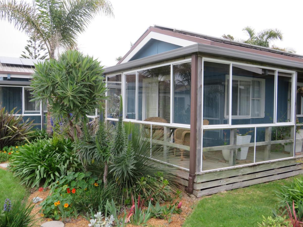 Lakes Entrance Waterfront Cottages With King Beds Esterno foto
