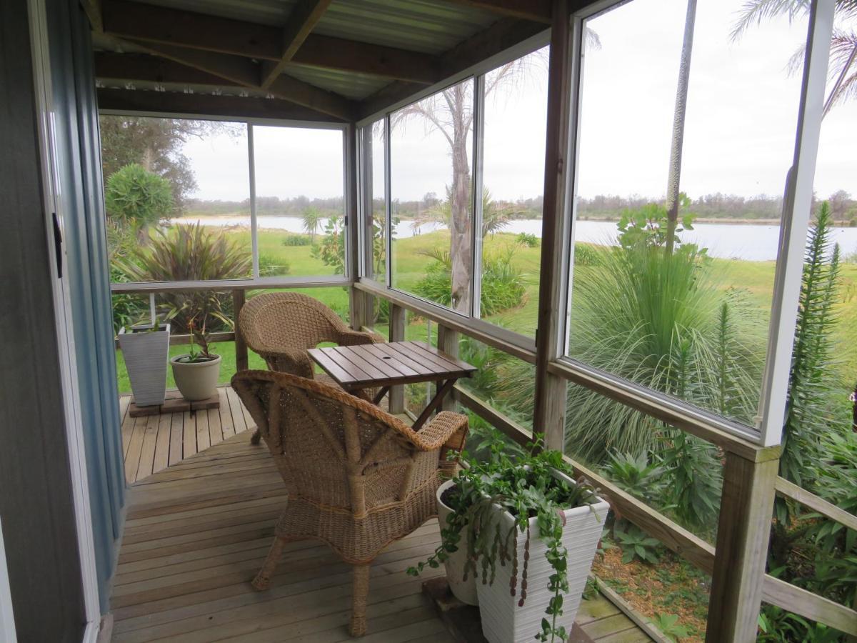 Lakes Entrance Waterfront Cottages With King Beds Esterno foto